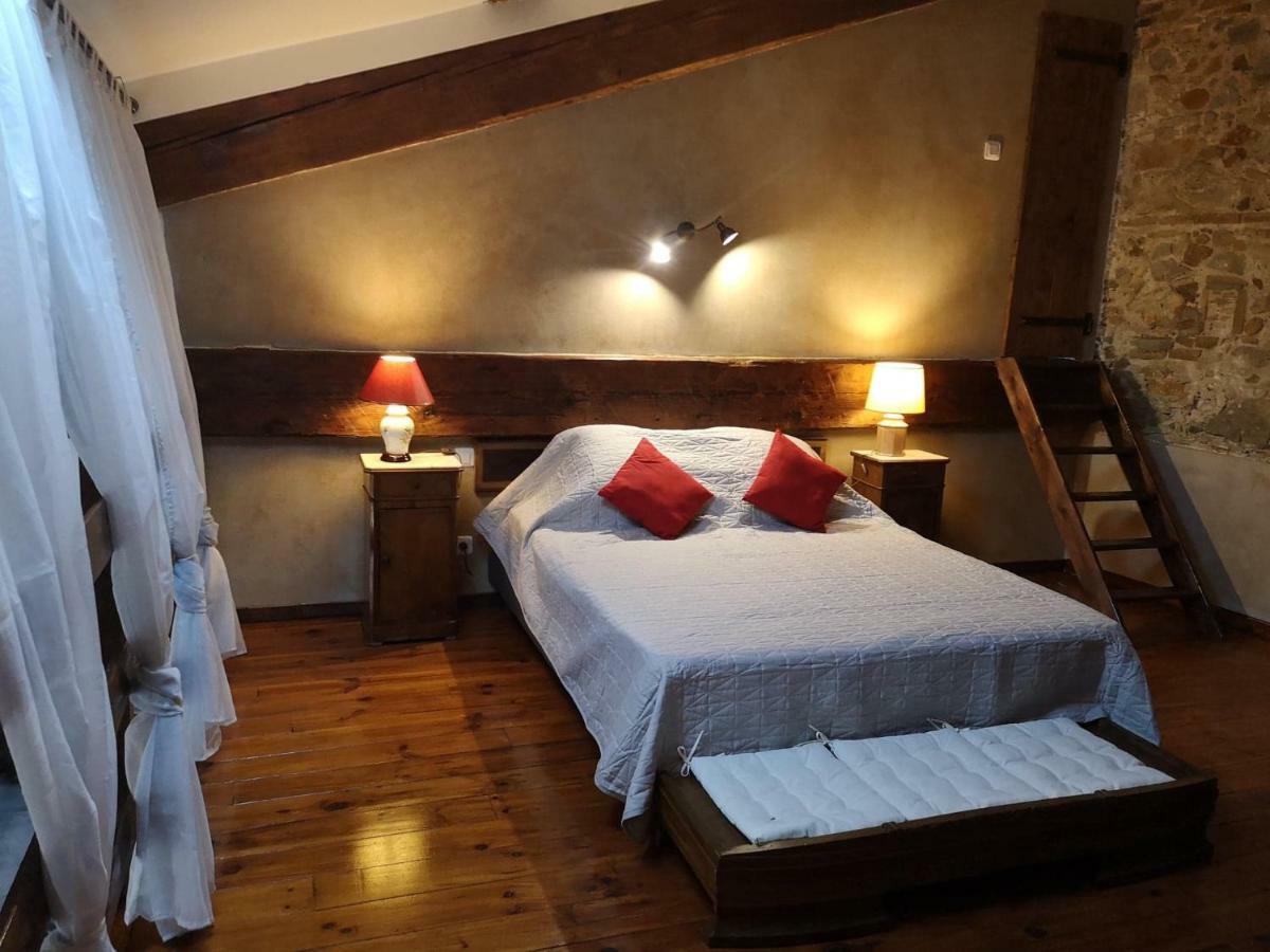El Castell Embruixat Hotel Saint-Hippolyte  Kültér fotó
