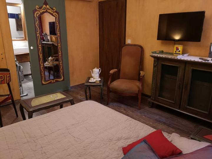 El Castell Embruixat Hotel Saint-Hippolyte  Kültér fotó